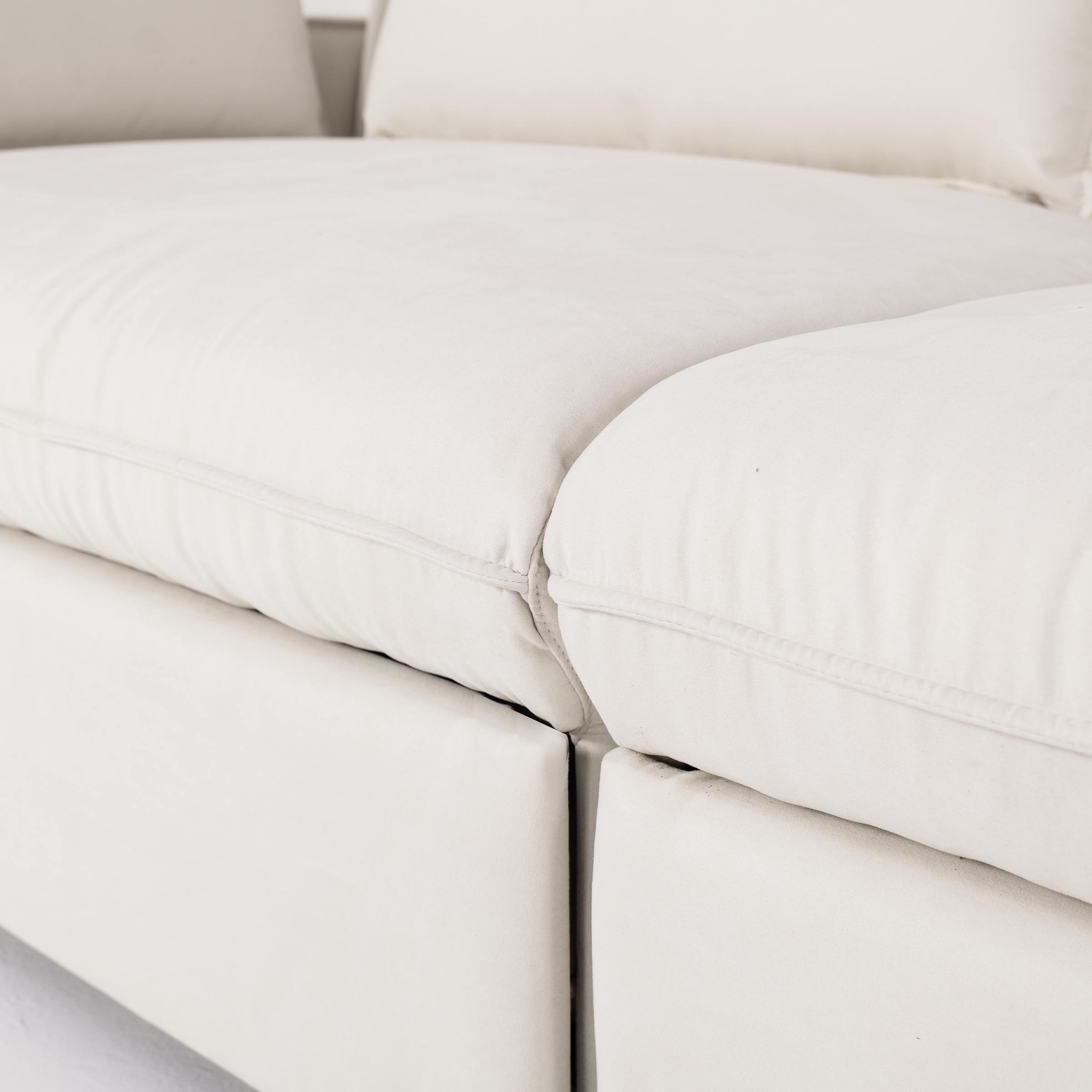 Cottonfy Creamy Tofu Block Pull Out Sofa Bed with Storage Guest Sleeper