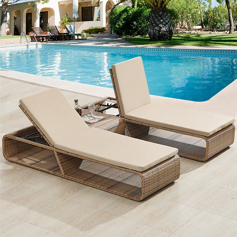 Outdoor Pool Side Rattan Chaise Sun Lounger for Balconies