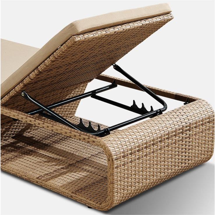 Outdoor Pool Side Rattan Chaise Sun Lounger for Balconies