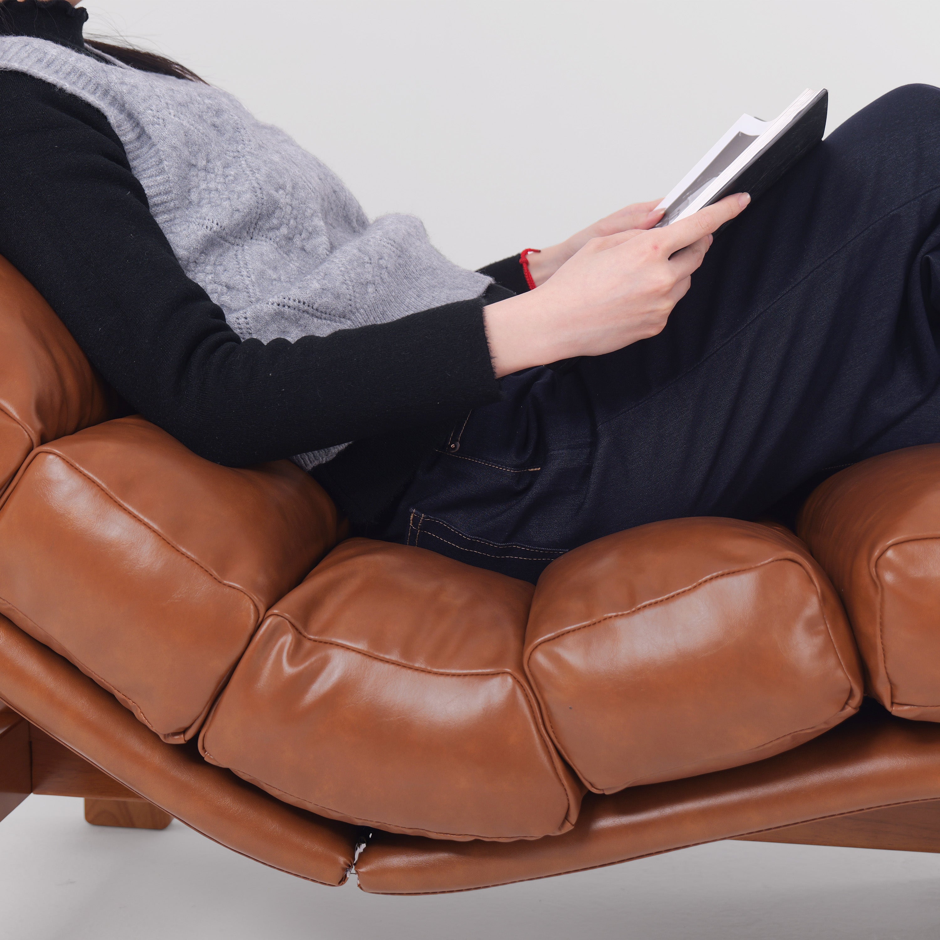 #Colour_Brown(Leather)