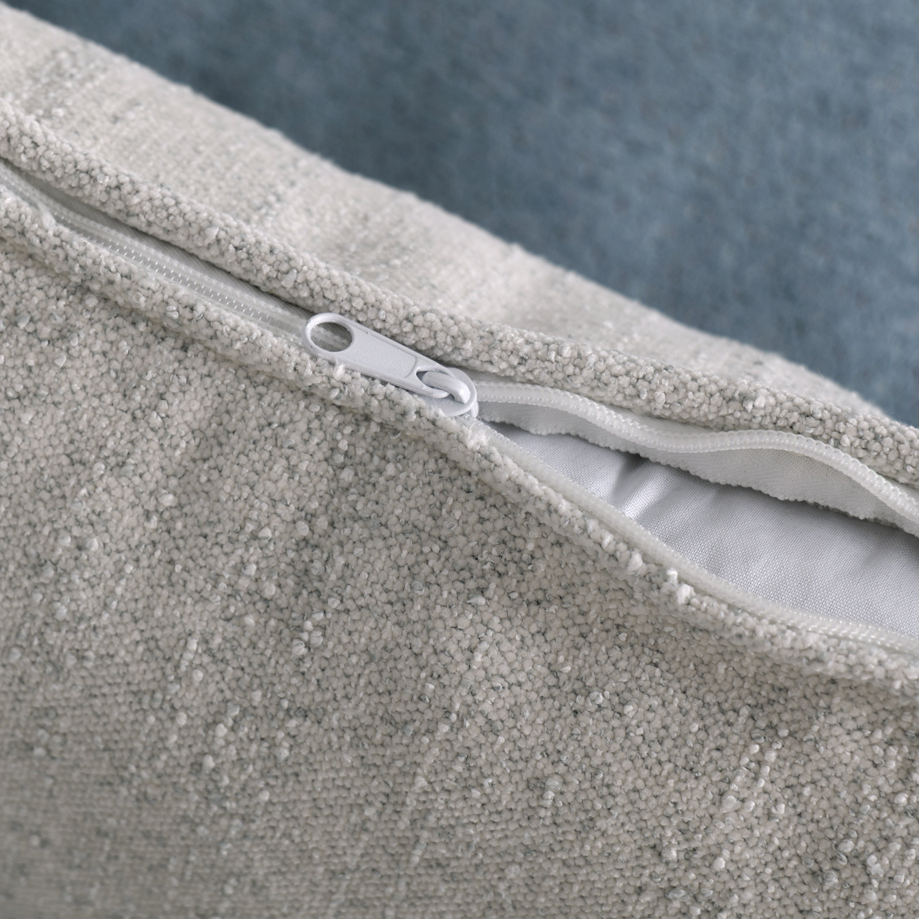 Stylish Cotton-Linen Sofa with Detachable Design