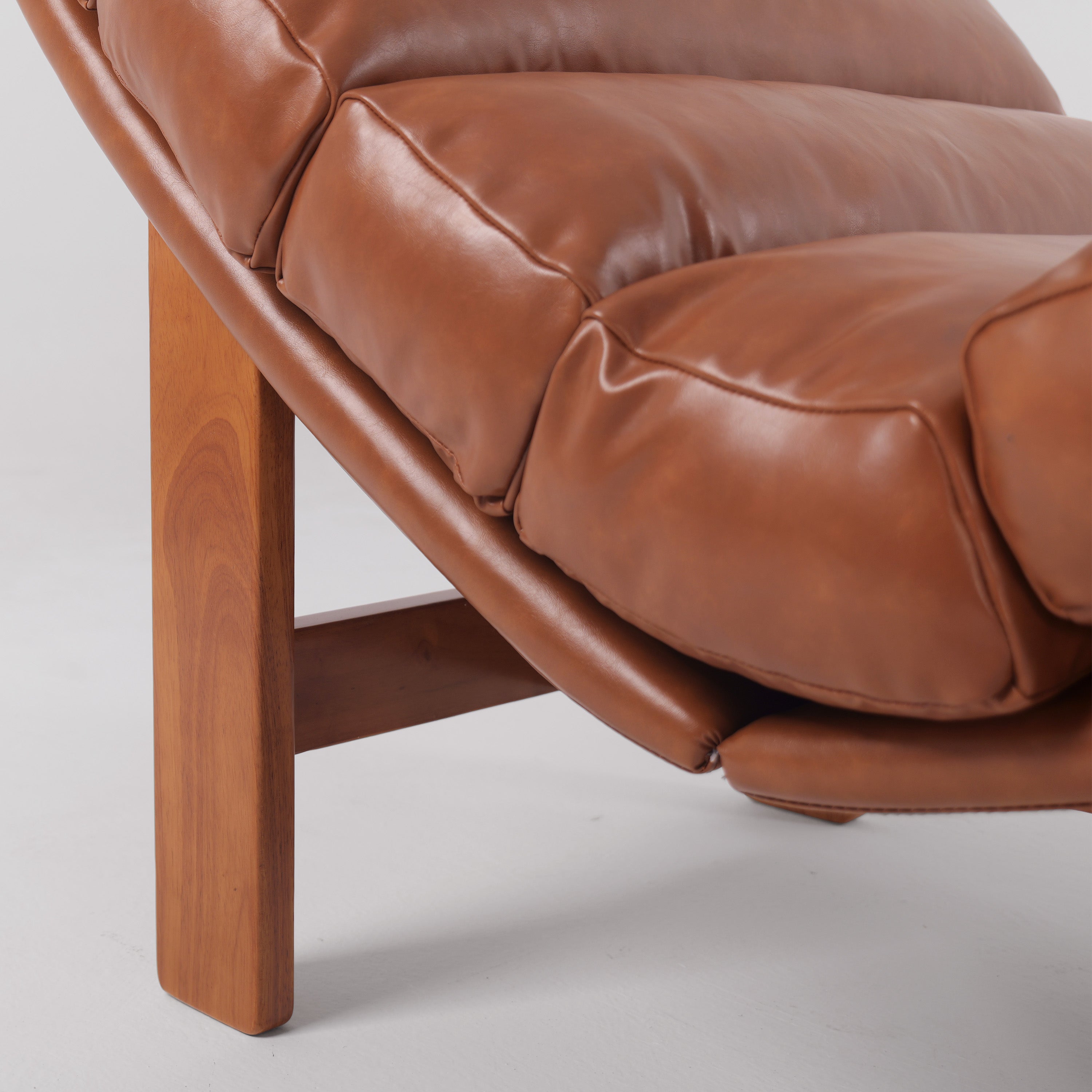 #Colour_Brown(Leather)