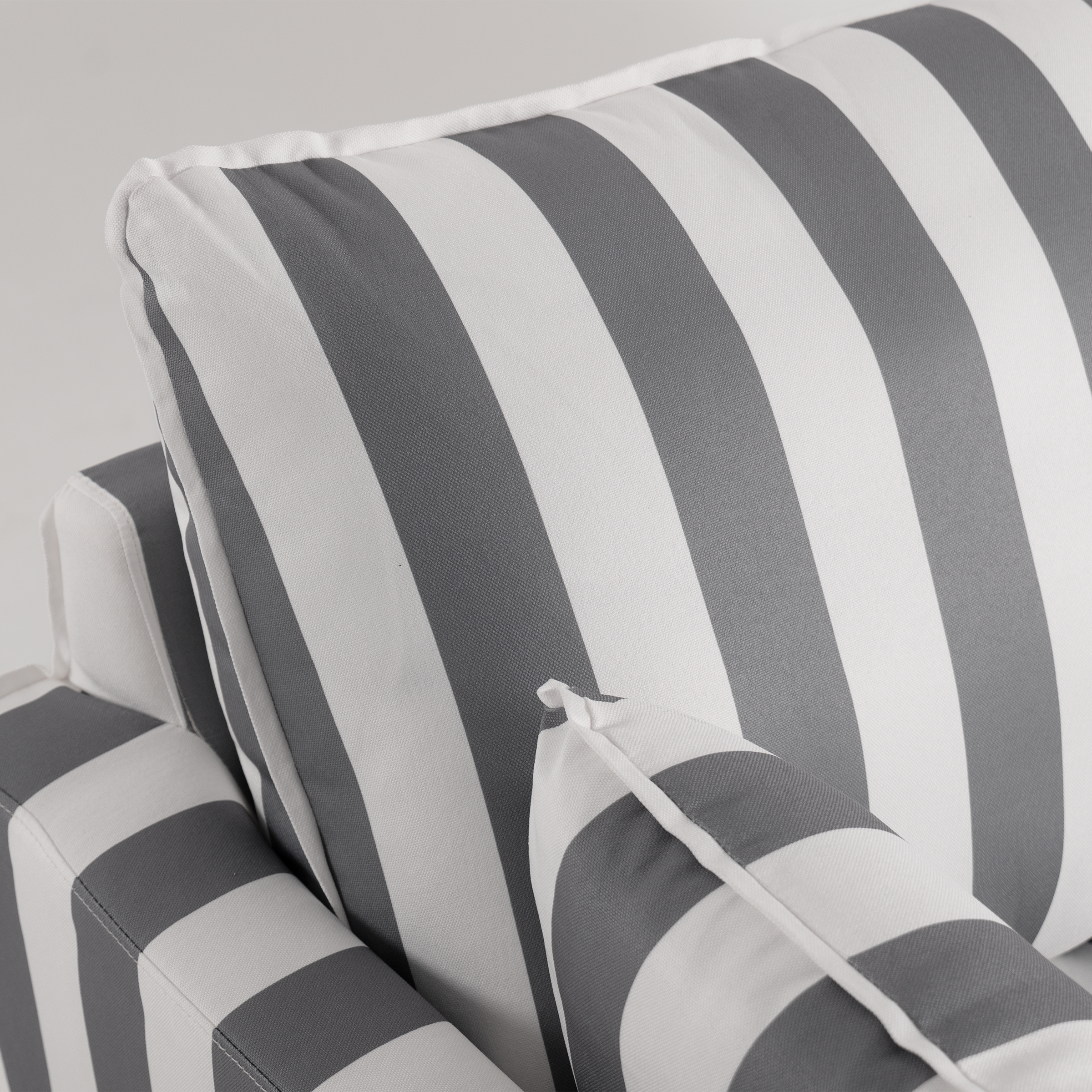 #Colour_Grey